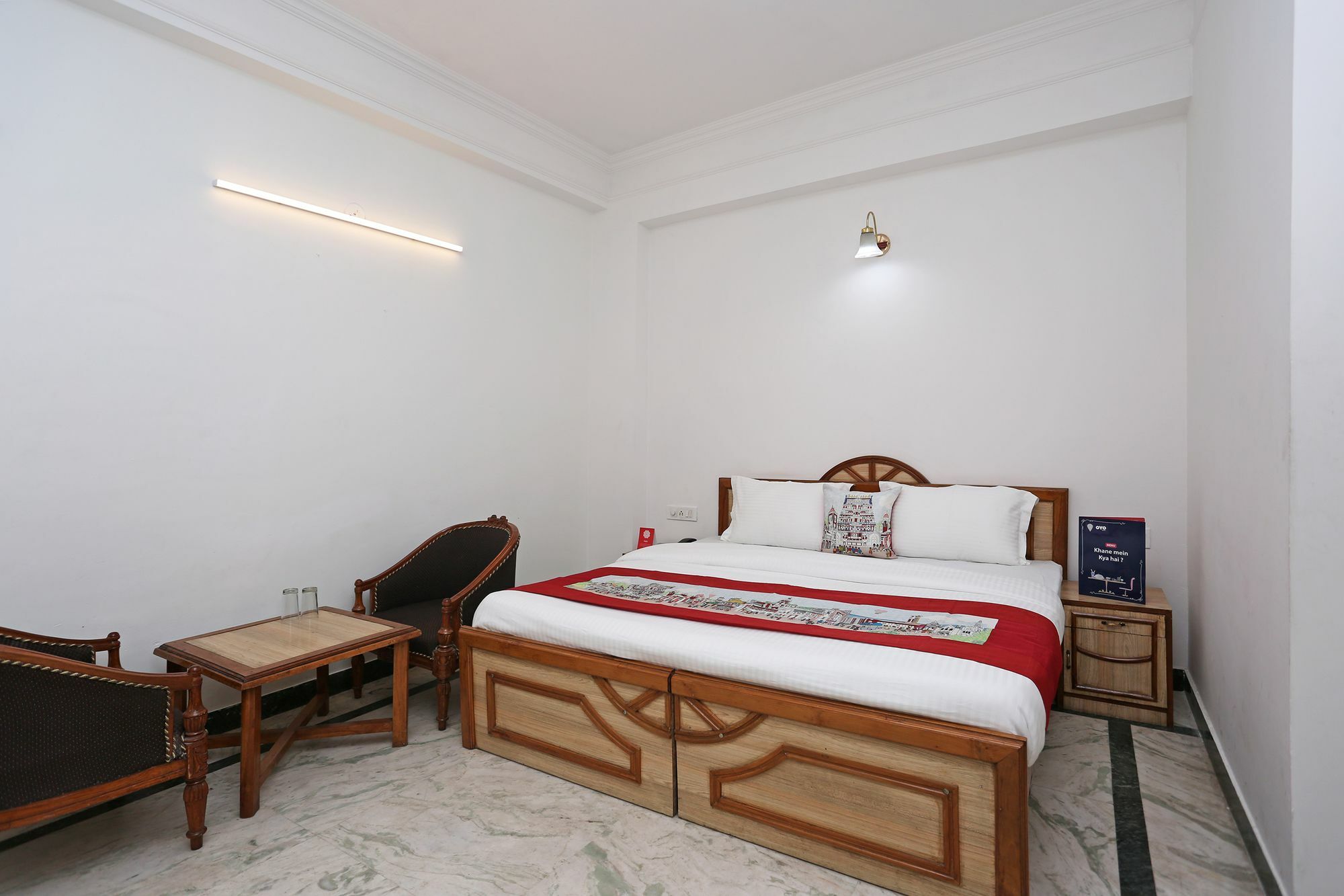Oyo 10072 Hotel Amrit Regency Дехрадун Екстериор снимка